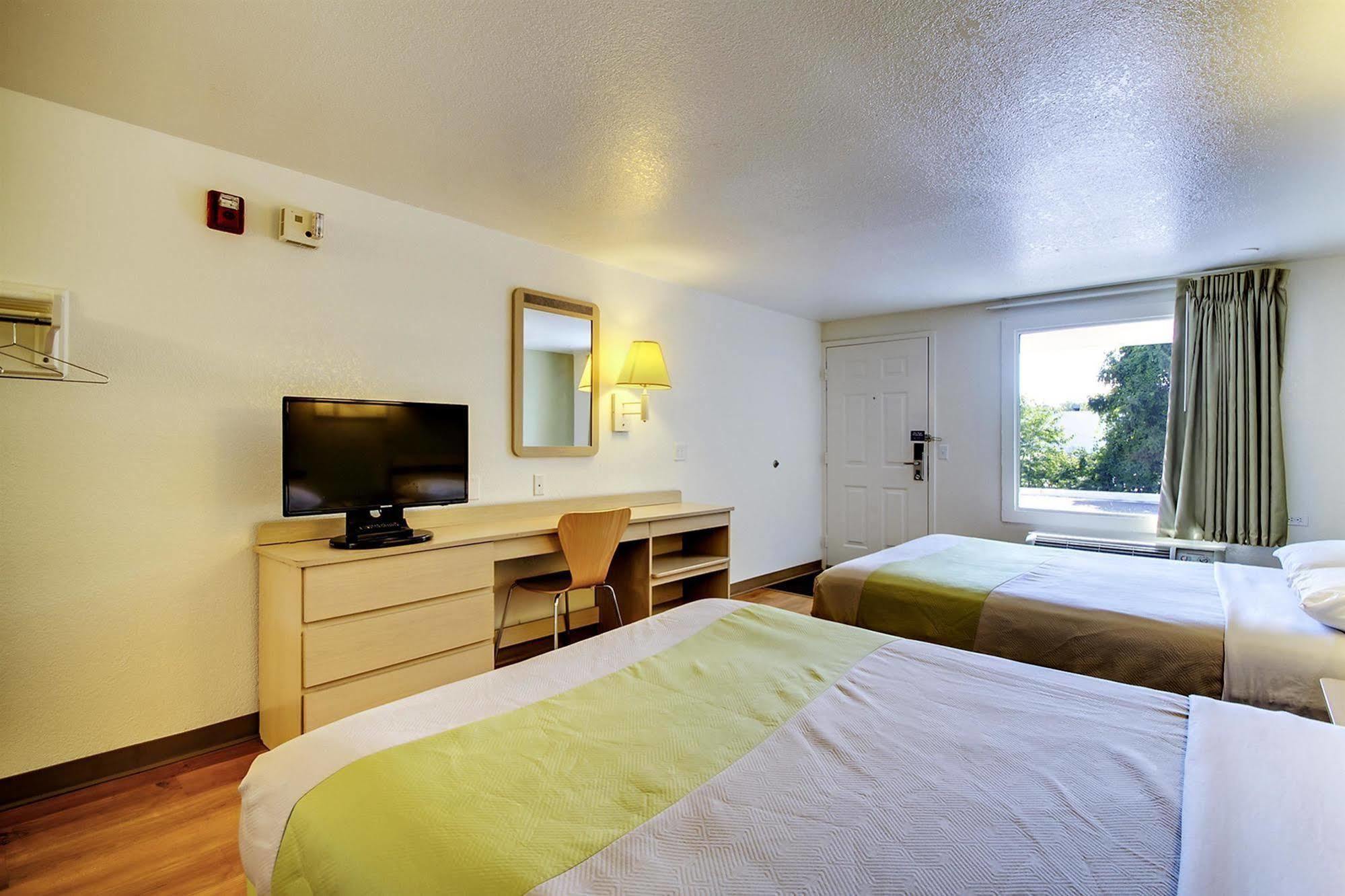 Rodeway Locanda 2*