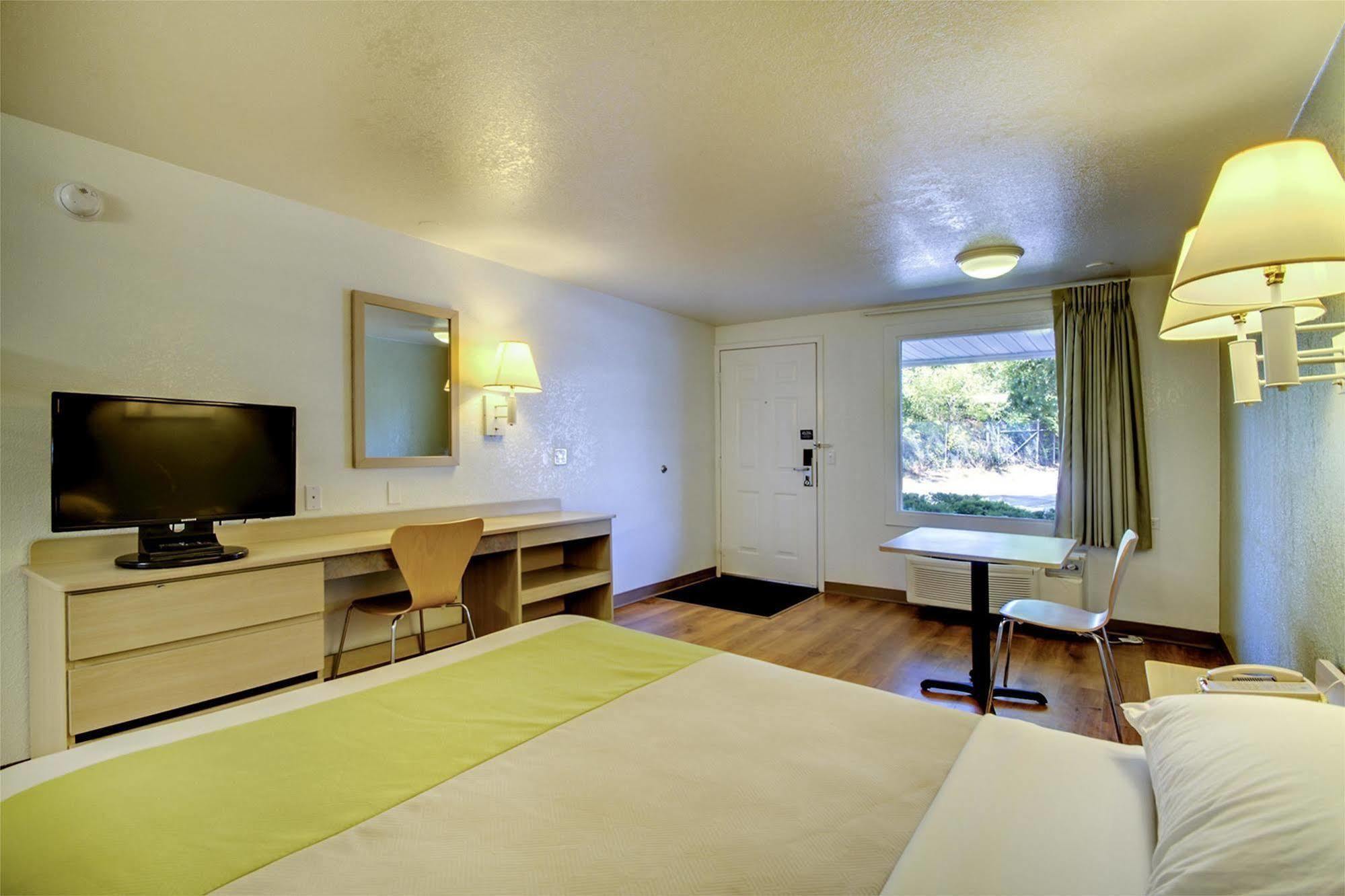 Inn Rodeway